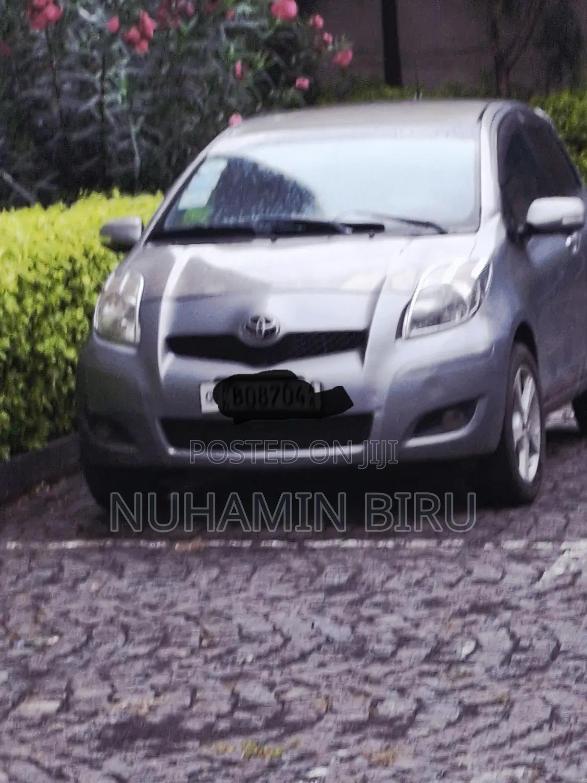 Toyota Yaris 2010 Gray