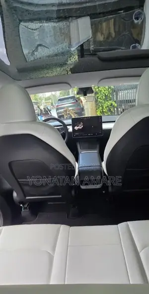 Tesla Model Y 2023 Black