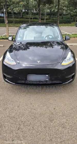 Tesla Model Y 2023 Black