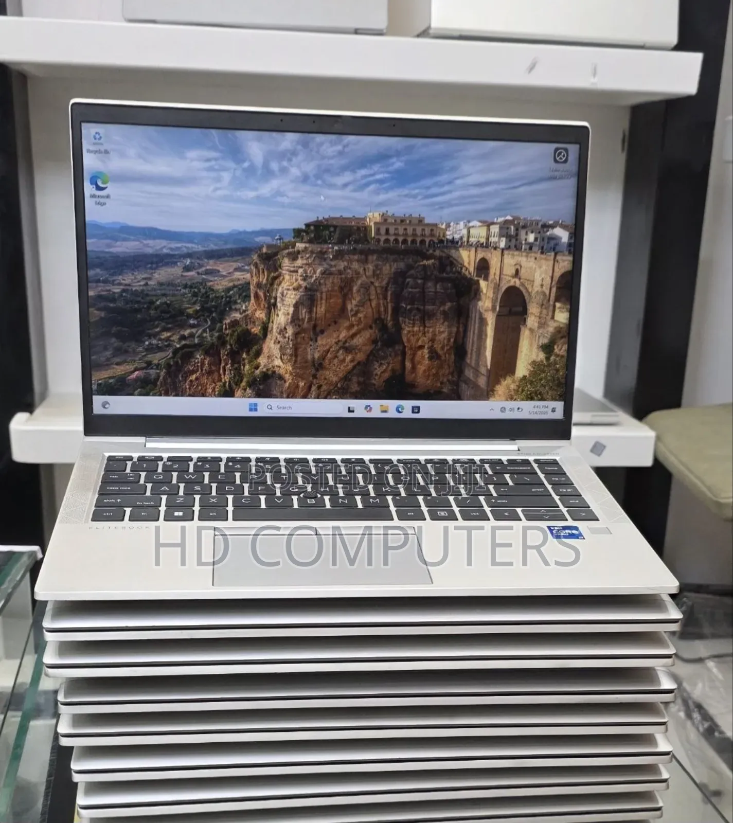 New Laptop HP EliteBook 840 G8 16GB Intel Core i7 SSD 512GB