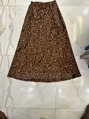 Leopard Shirt and Darkwhite Sopt