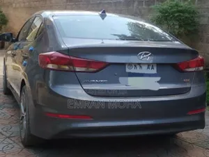 Hyundai Avante 2016 Gray