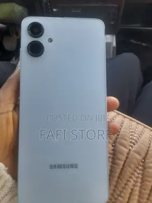 Samsung Galaxy A06 64 GB White