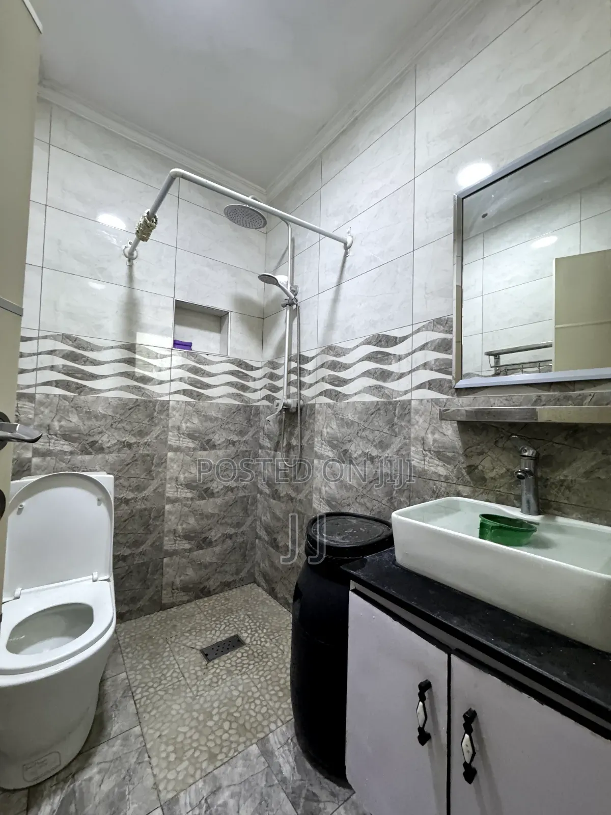 Furnished 2bdrm Apartment in Yeka for rent