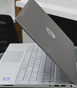 New Laptop HP Pavilion 15 8GB Intel Core i7 SSD 256GB