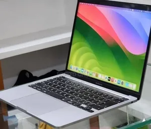 New Laptop Apple MacBook Pro 2020 8GB Intel Core i5 SSD 512GB