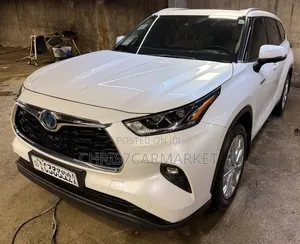 Toyota Highlander Hybrid Limited AWD 2024 White