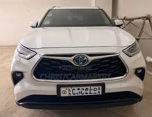 Toyota Highlander Hybrid Limited AWD 2024 White