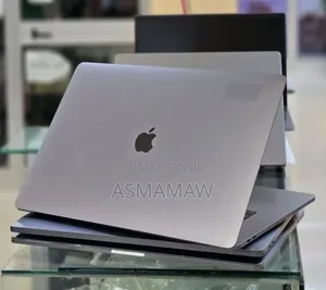 New Laptop Apple MacBook Pro 2017 16GB Intel Core i7 SSD 512GB