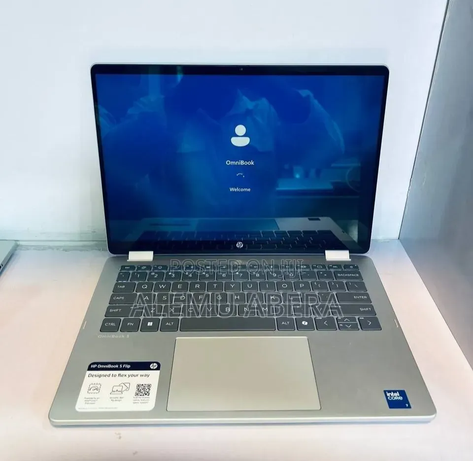 New Laptop HP OmniBook 5 14" 16GB Intel Core 7 SSD 512GB