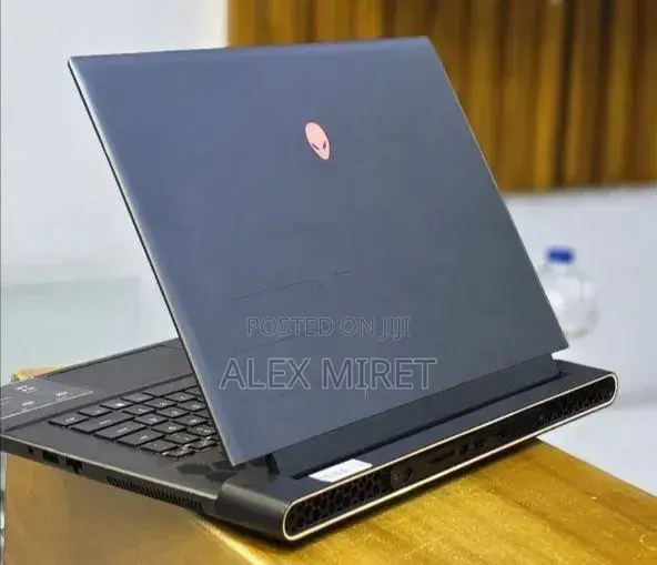 New Laptop Alienware X16 16GB Intel Core i9 SSD 1T