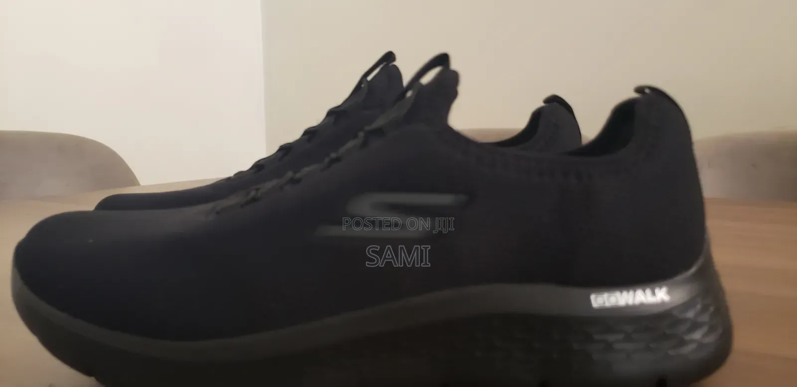 Skechers Go Walk