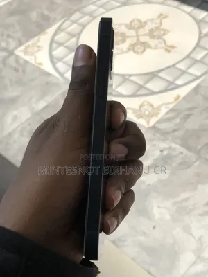 New Apple iPhone 12 64 GB Black