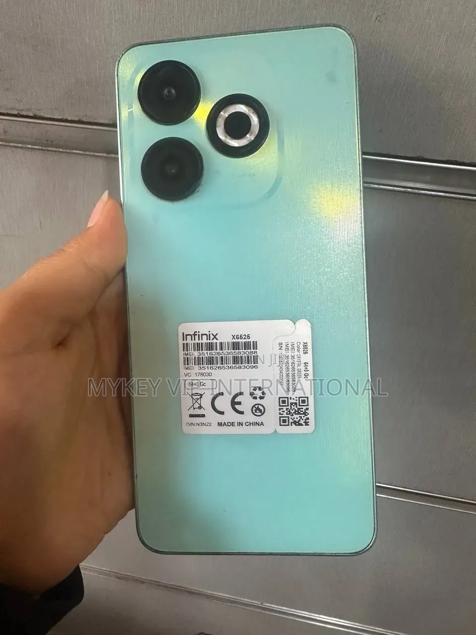 Infinix Smart 8 64 GB Green
