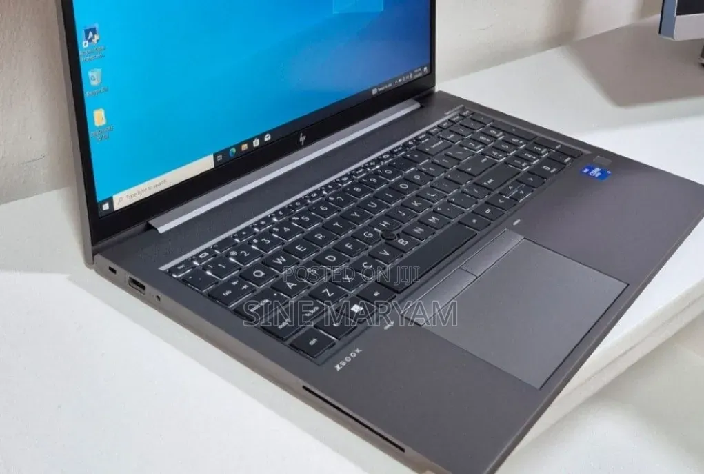 New Laptop HP ZBook Power G7 16GB Intel Core i7 SSD 512GB
