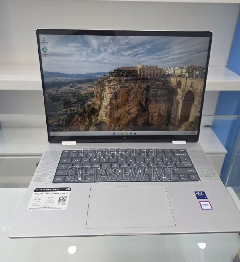 New Laptop HP Envy X360 16GB Intel Core 7 SSD 1T