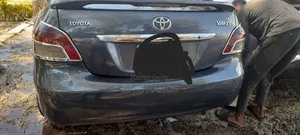 Toyota Belta 2006 Gray