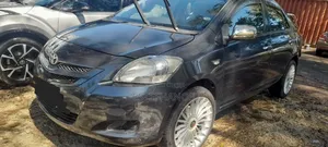 Toyota Belta 2006 Gray
