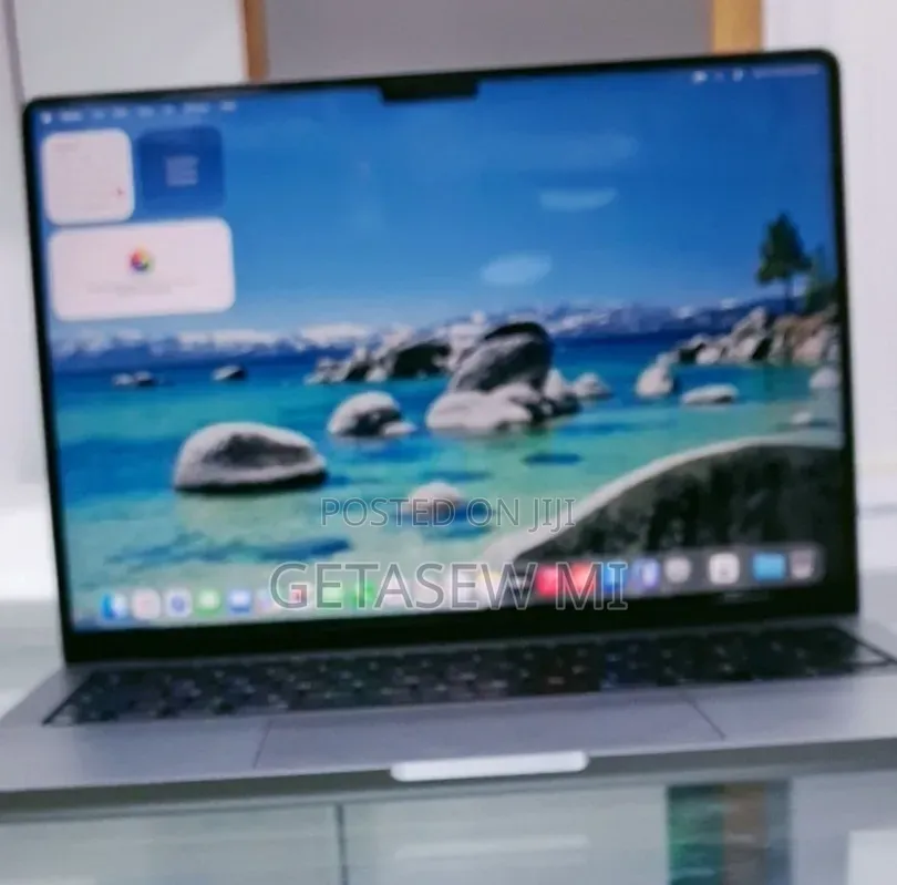 New Laptop Apple MacBook Pro 2020 M1 16GB Apple M1 Pro SSD 1T