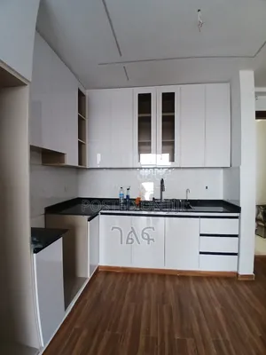 2bdrm Apartment in ሰሚት ኖህ ሪልስቴት ግቢ ውስጥ, Bole for sale