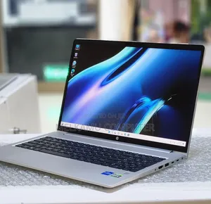 New Laptop HP EliteBook 860 G10 16GB Intel Core i7 SSD 1T