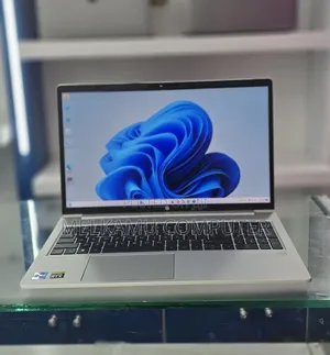 New Laptop HP EliteBook 860 G10 16GB Intel Core i7 SSD 1T