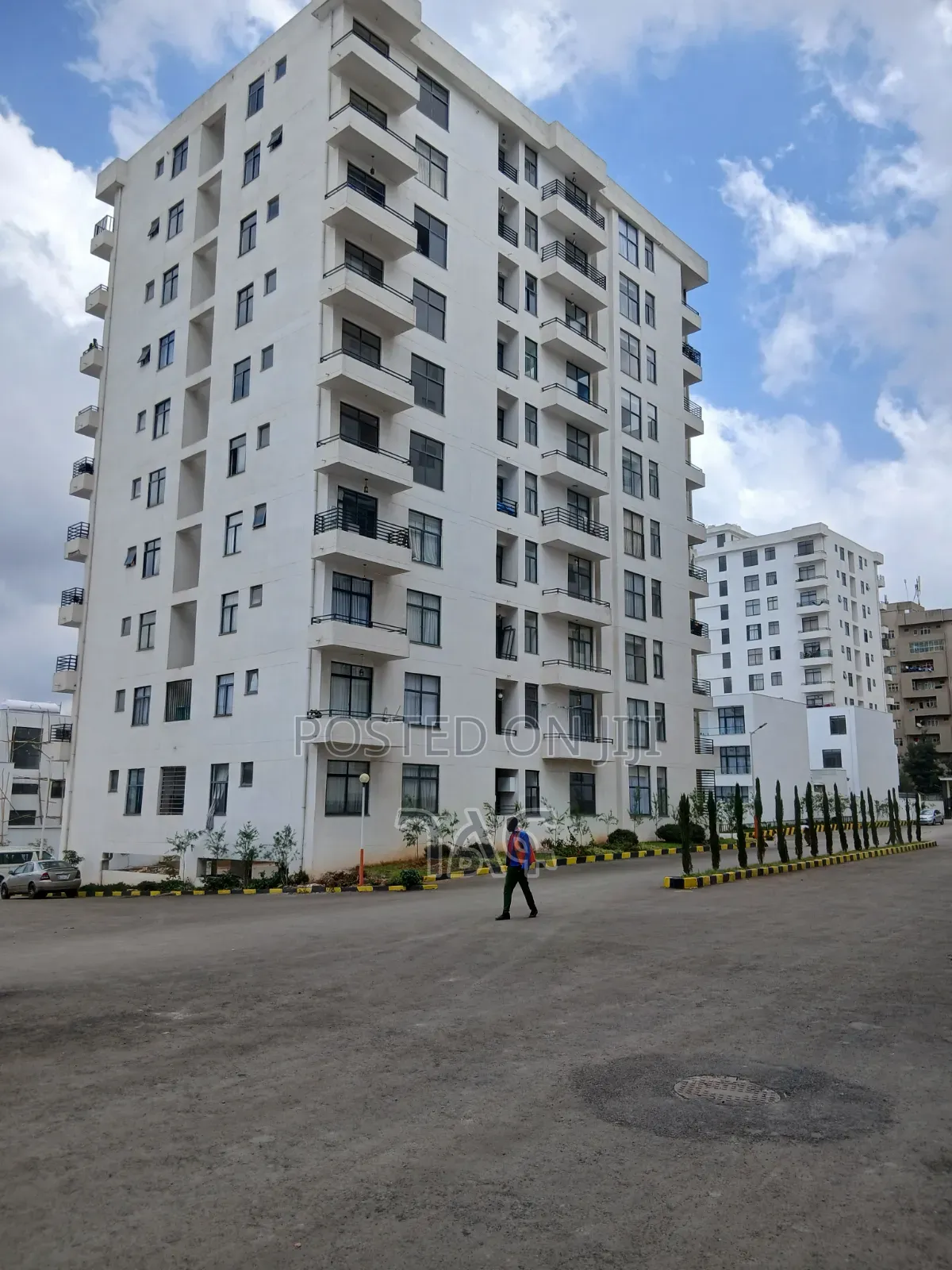 2bdrm Apartment in ሰሚት ኖህ ሪልስቴት ግቢ ውስጥ, Bole for sale