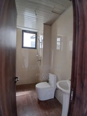 2bdrm Apartment in ሰሚት ኖህ ሪልስቴት ግቢ ውስጥ, Bole for sale