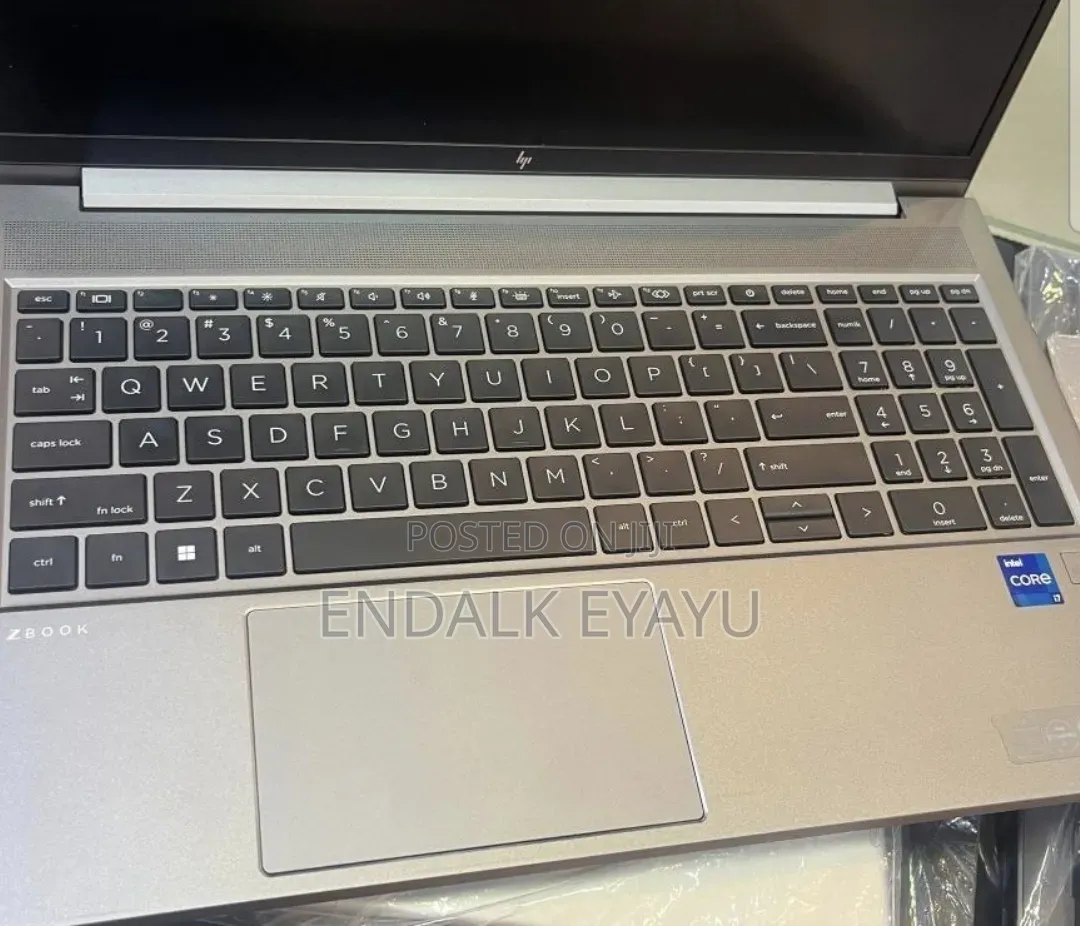 New Laptop HP ZBook 15 16GB Intel Core i7 SSD 512GB