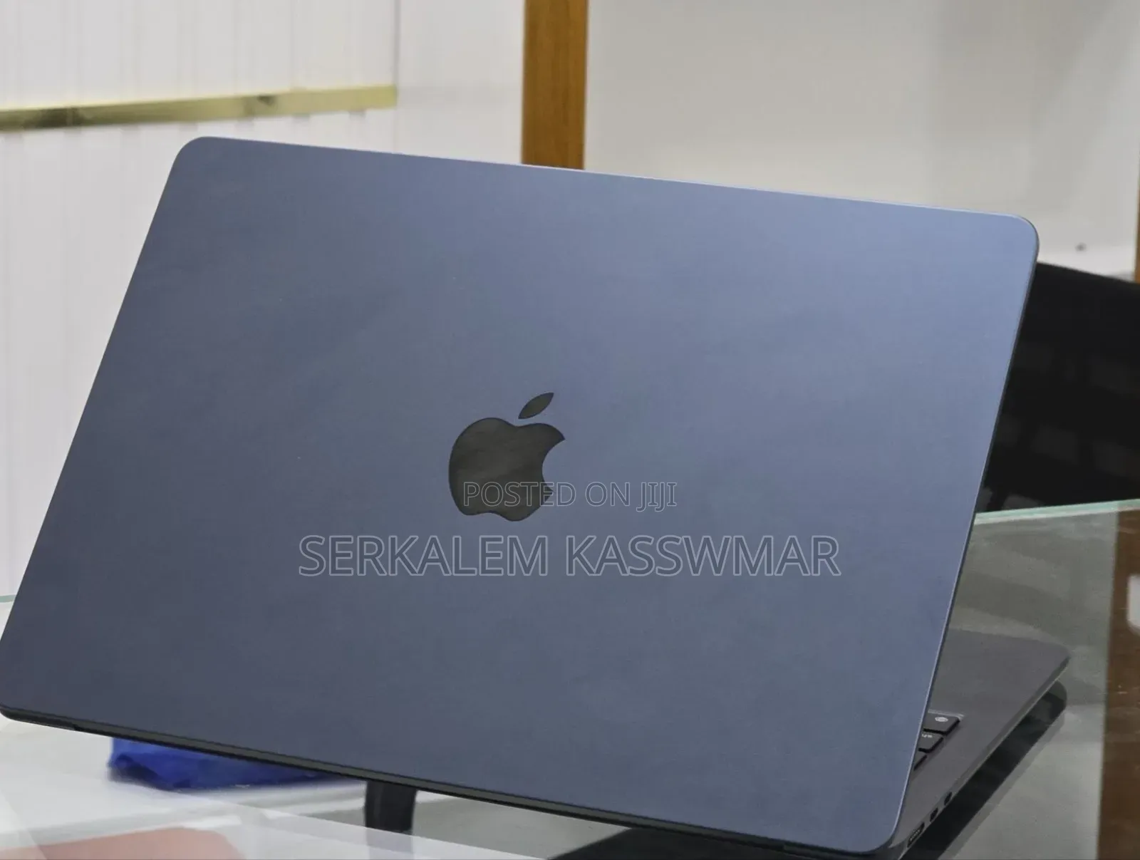 New Laptop Apple MacBook Air 16GB Apple M4 SSD 256GB