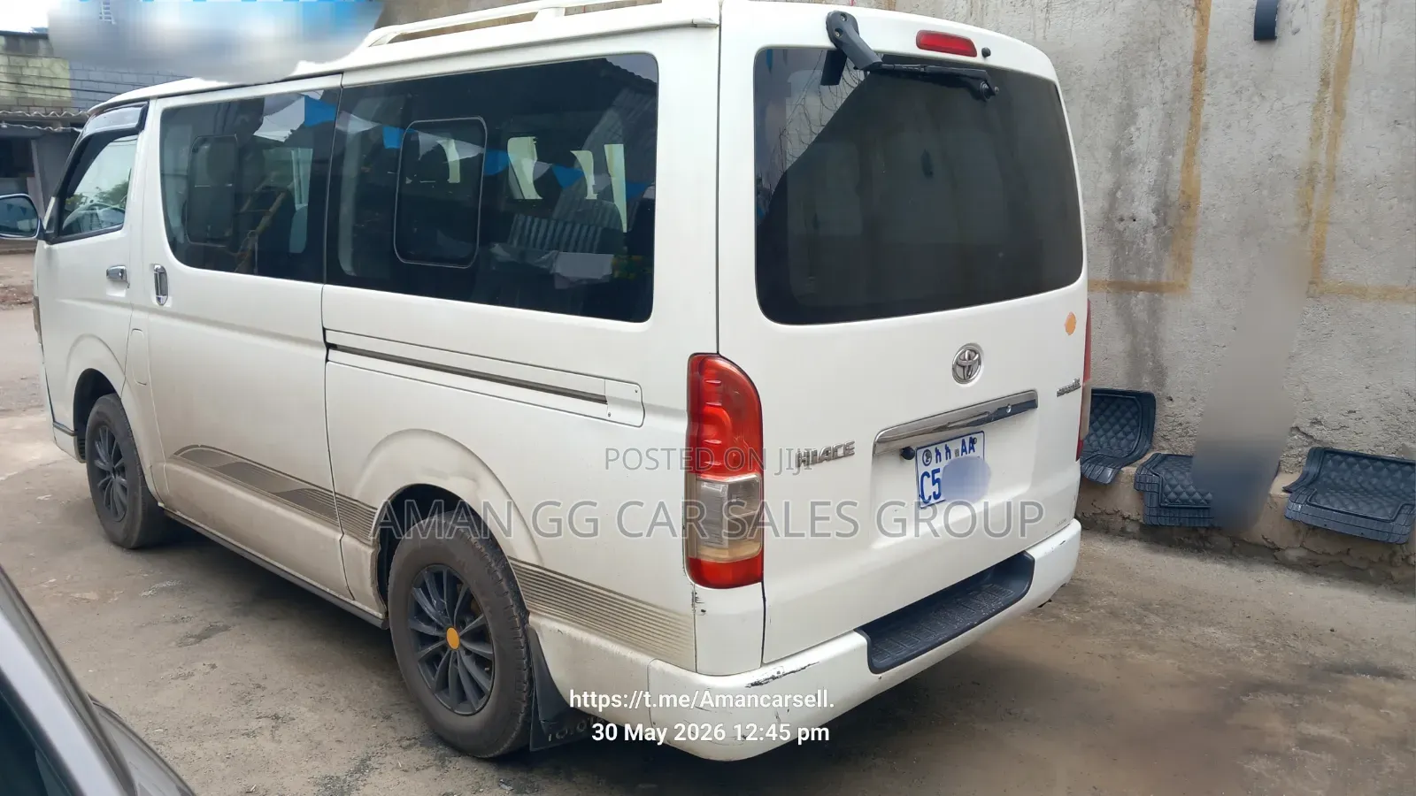 Toyota HiAce 2007 White