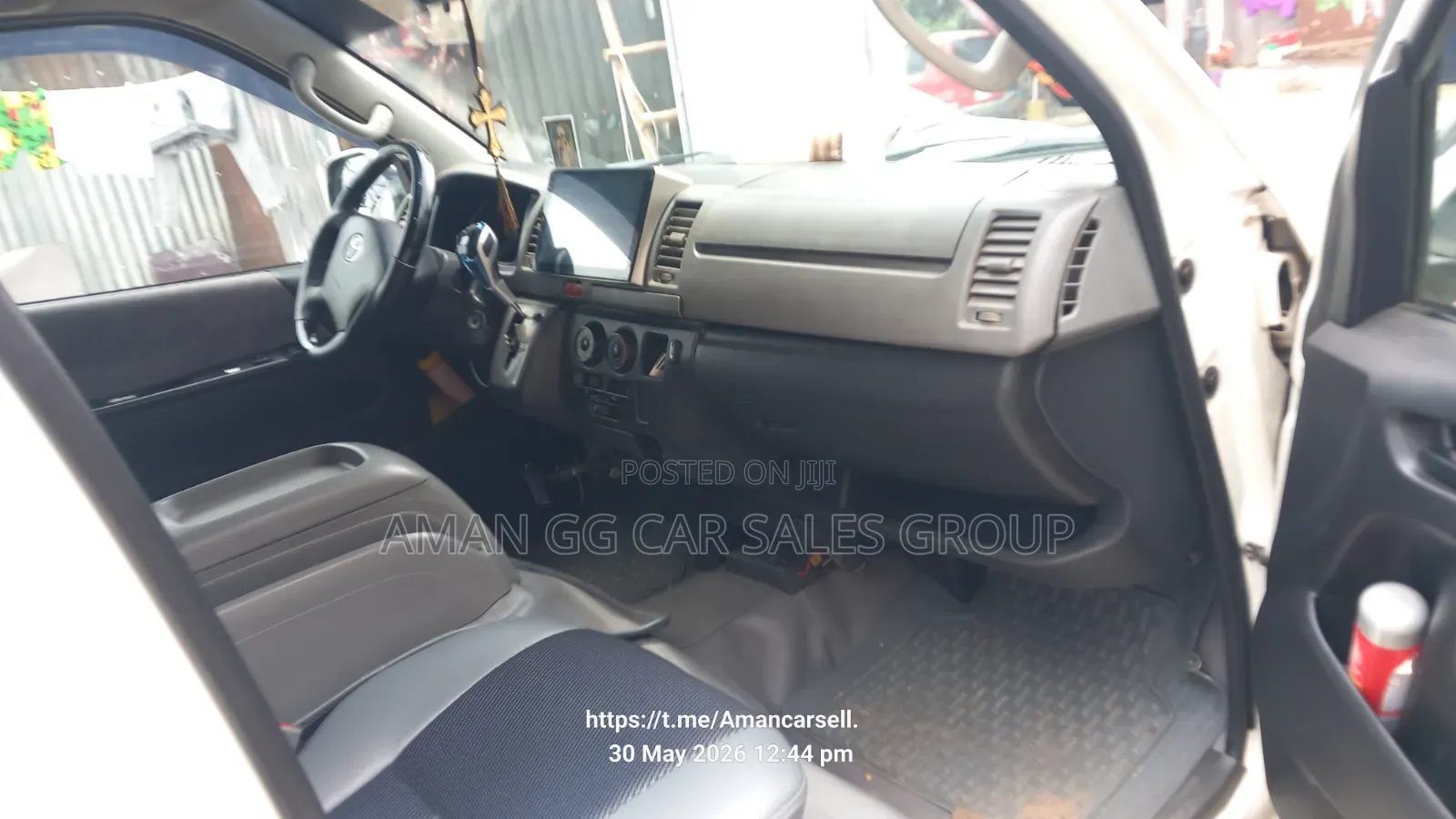 Toyota HiAce 2007 White