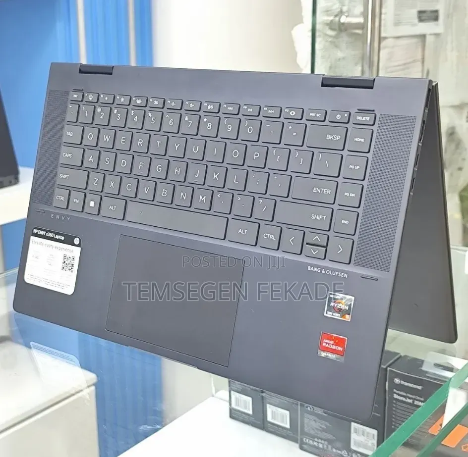 New Laptop HP Envy X360 8GB AMD Ryzen 5 SSD 256GB