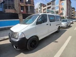 Toyota HiAce 2008 White