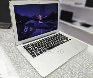 Laptop Apple MacBook Air 8GB Intel Core i7 HDD 512GB