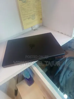 New Laptop Apple MacBook Pro 2025 M5 14-inch 16GB Apple M5 Pro SSD 1T