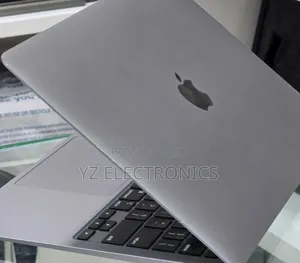 New Laptop Apple MacBook Pro M1 8GB Intel Core i9 SSD 256GB