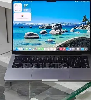 New Laptop Apple MacBook Pro 8GB Apple M3 SSD 512GB