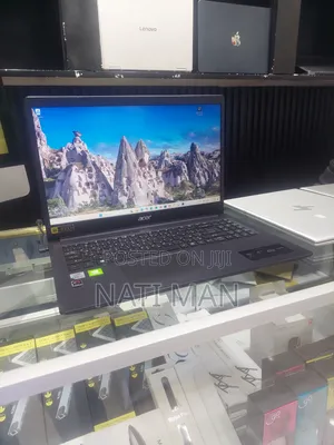 Laptop Acer Aspire 3 8GB Intel Core i7 HDD+SSD 256GB