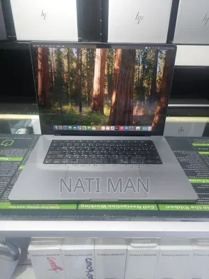Laptop Apple MacBook Pro 2021 M1 16GB Apple M1 Pro SSD 512GB