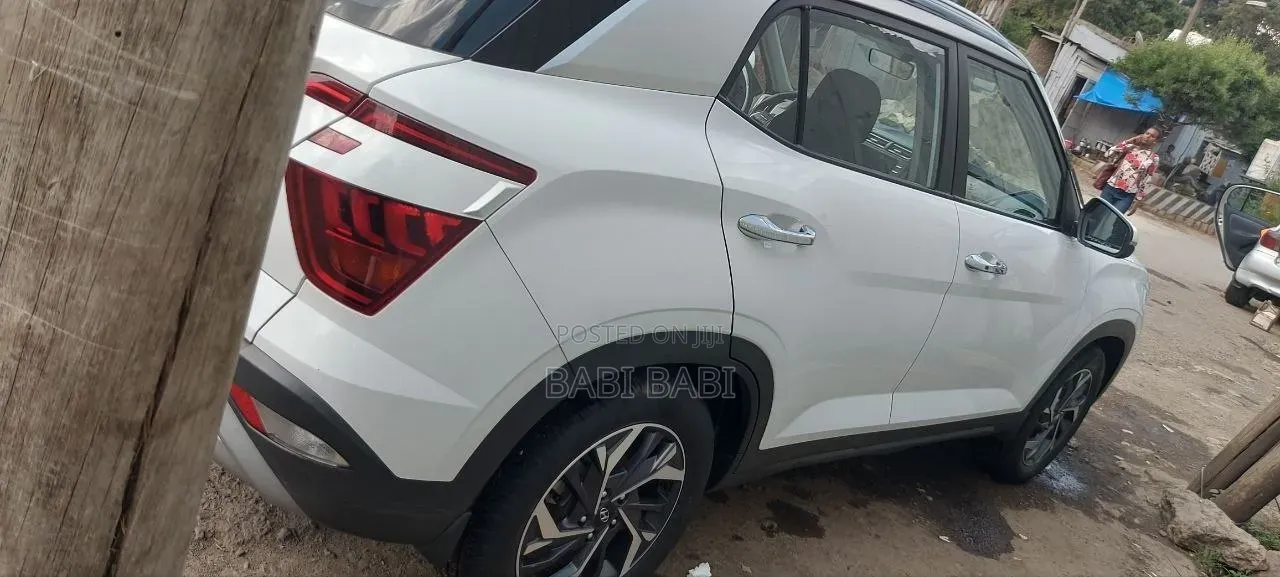 Hyundai Creta 2023 White
