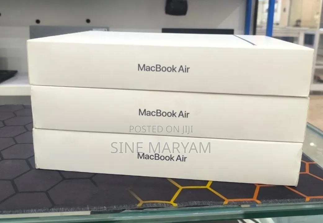 New Laptop Apple MacBook Air 2026 M5 13-inch 16GB Apple M5 SSD 256GB