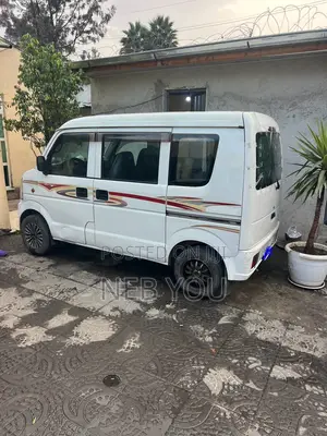 Suzuki Every Wagon 2006 White