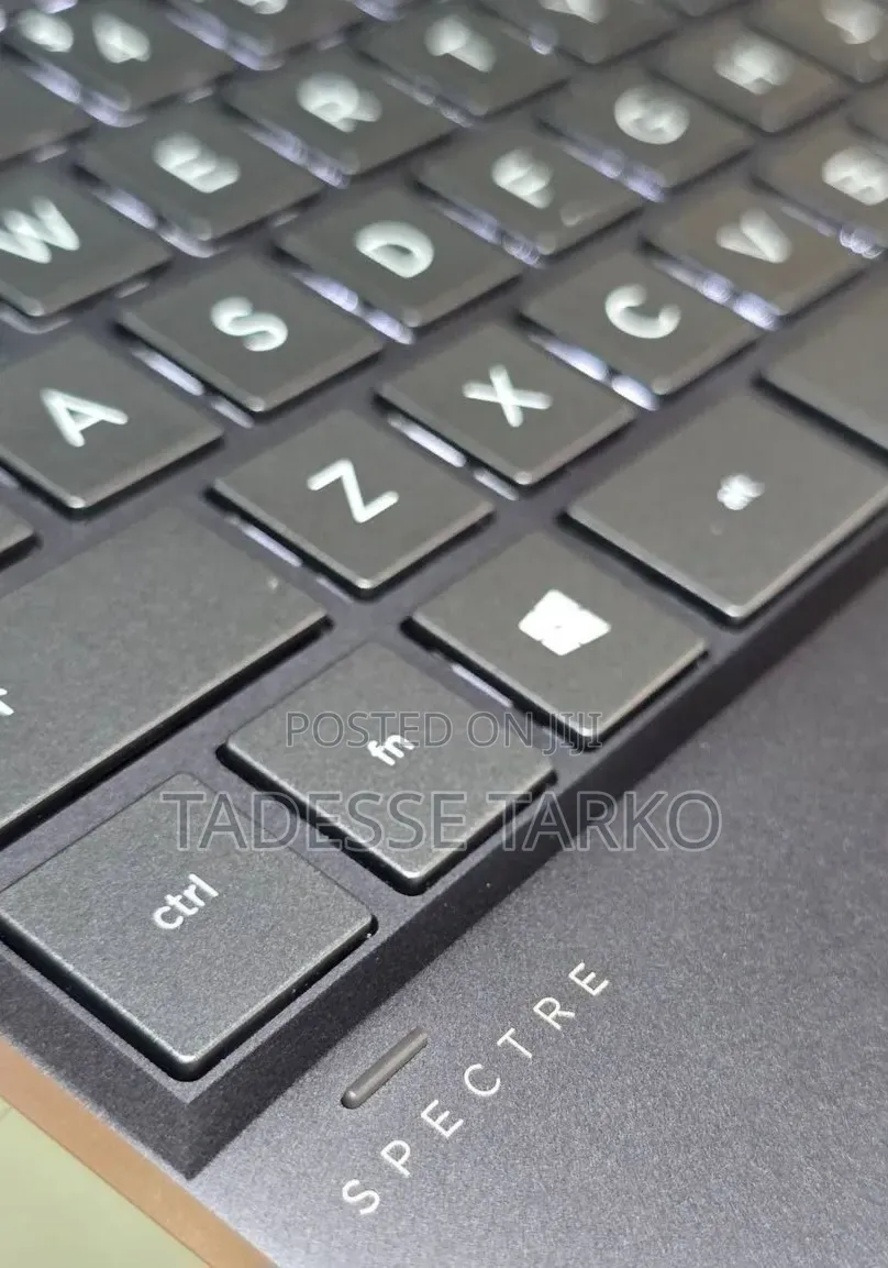 New Laptop HP Spectre 16GB Intel Core i7 SSD 512GB