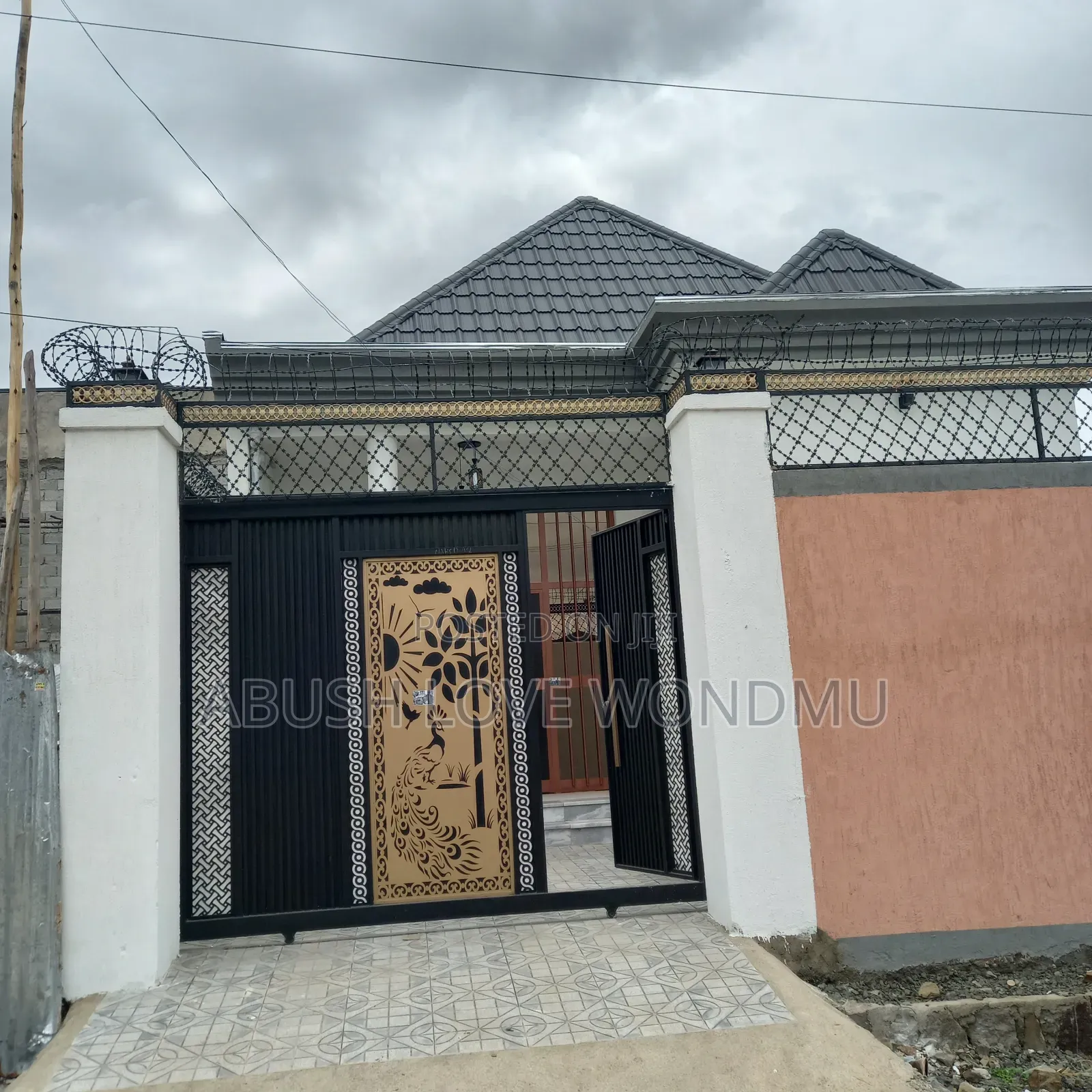 3bdrm House in ጎጊል, Yeka for sale