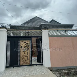 3bdrm House in ጎጊል, Yeka for sale