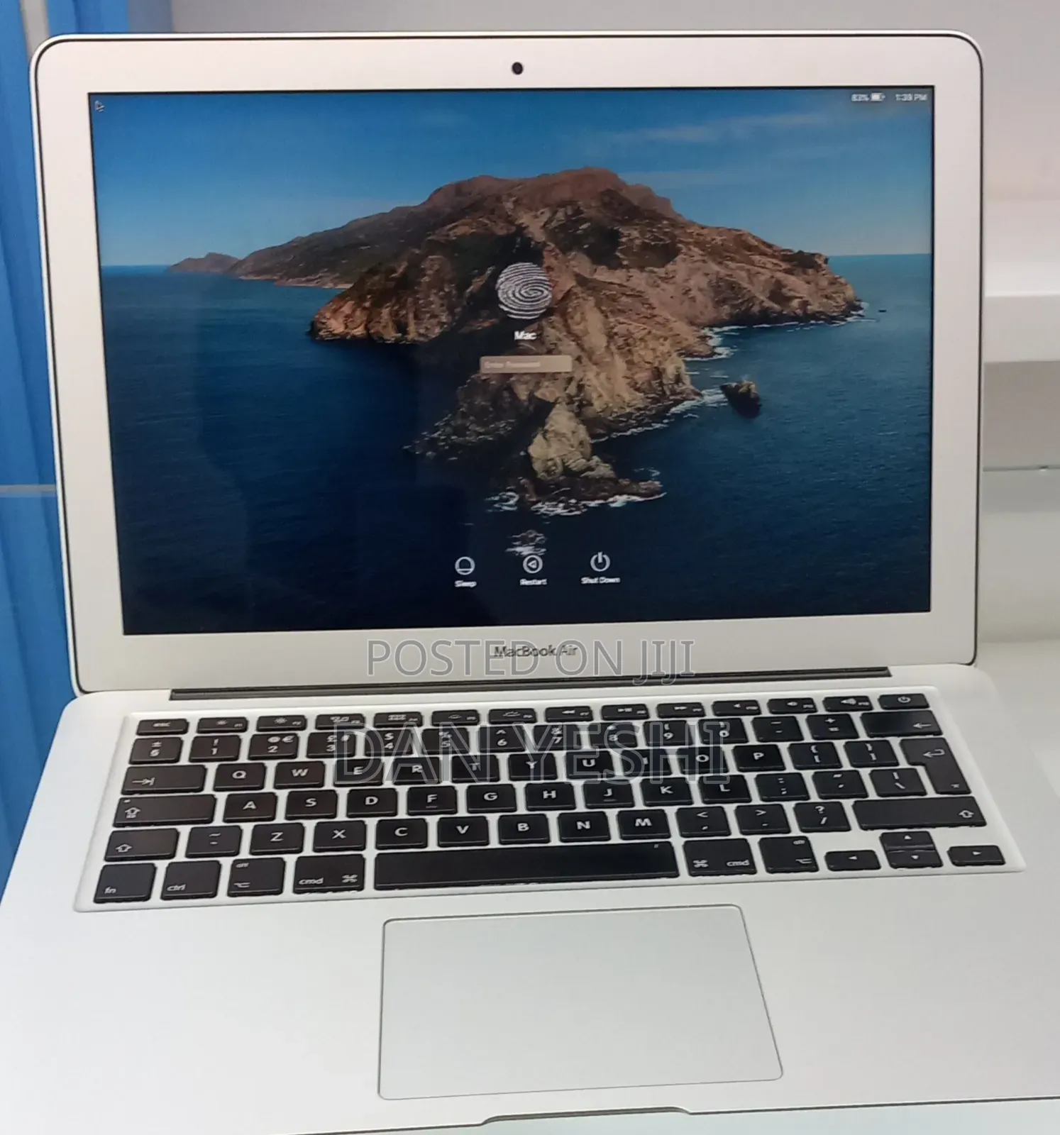 New Laptop Apple MacBook Air 2017 8GB Intel Core i5 SSD 128GB