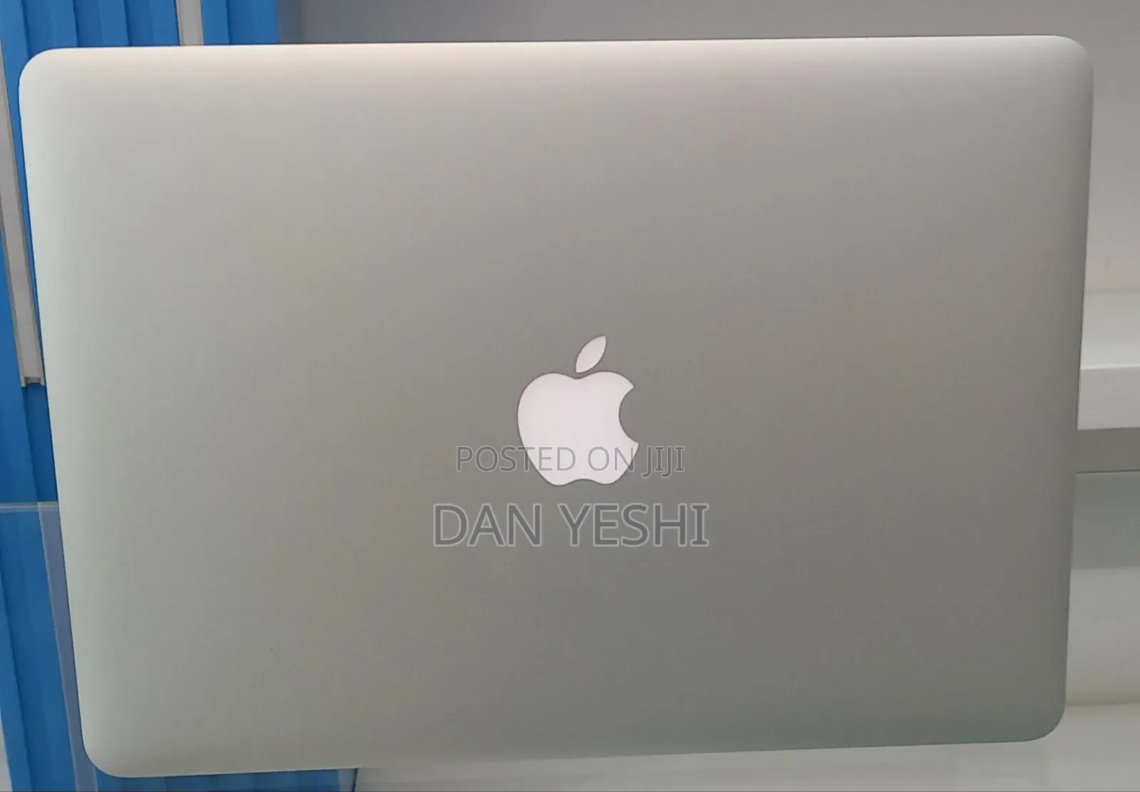 New Laptop Apple MacBook Air 2017 8GB Intel Core i5 SSD 128GB