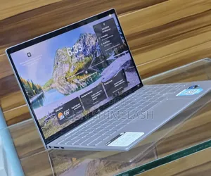 New Laptop HP Envy X360 8GB Intel Core i5 SSD 512GB