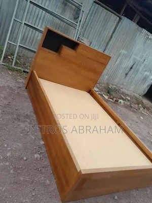 Oak Material 1.20cm Bed